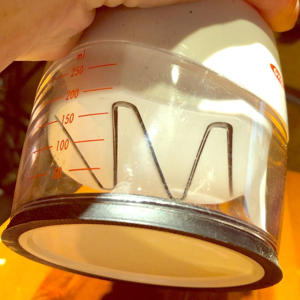 Fruit and vegetable slicer